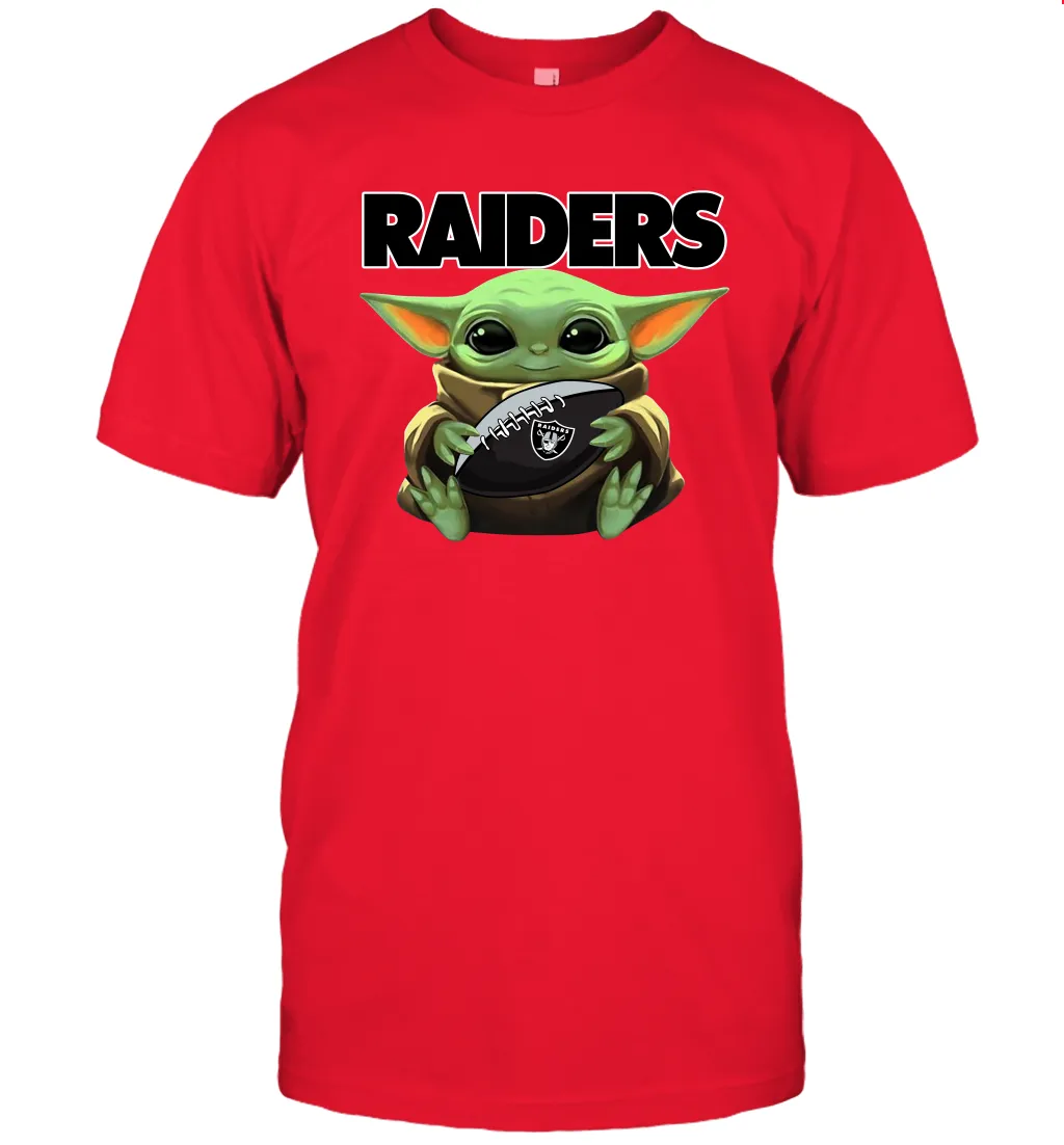 Baby Yoda Loves The Oakland Raiders Star Wars Baby Yoda Hugs Raiders NFL Mens T-Shirt