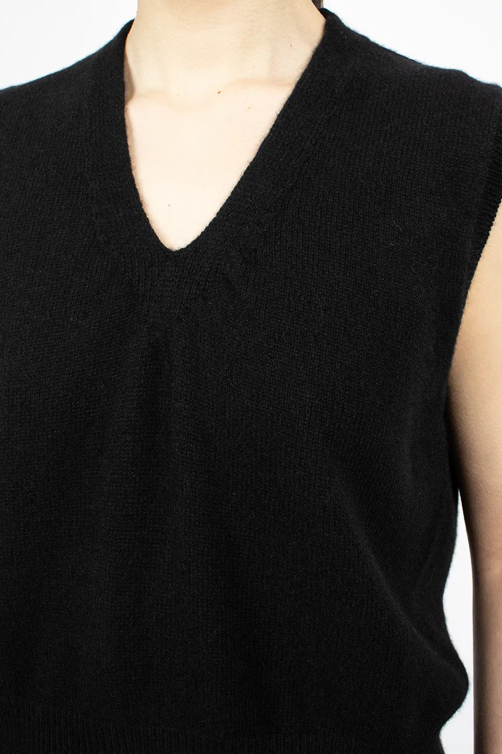 Integral V Neck Slipover Black