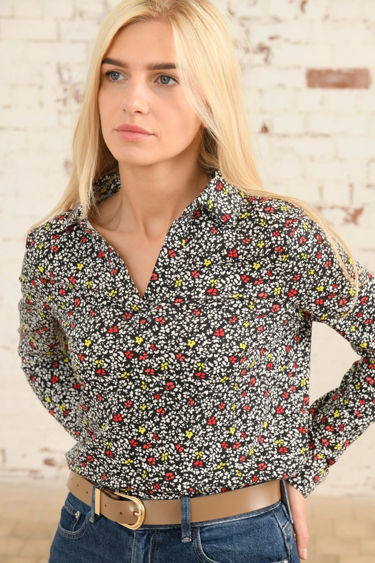 Maya Shirt - Red Apple Floral