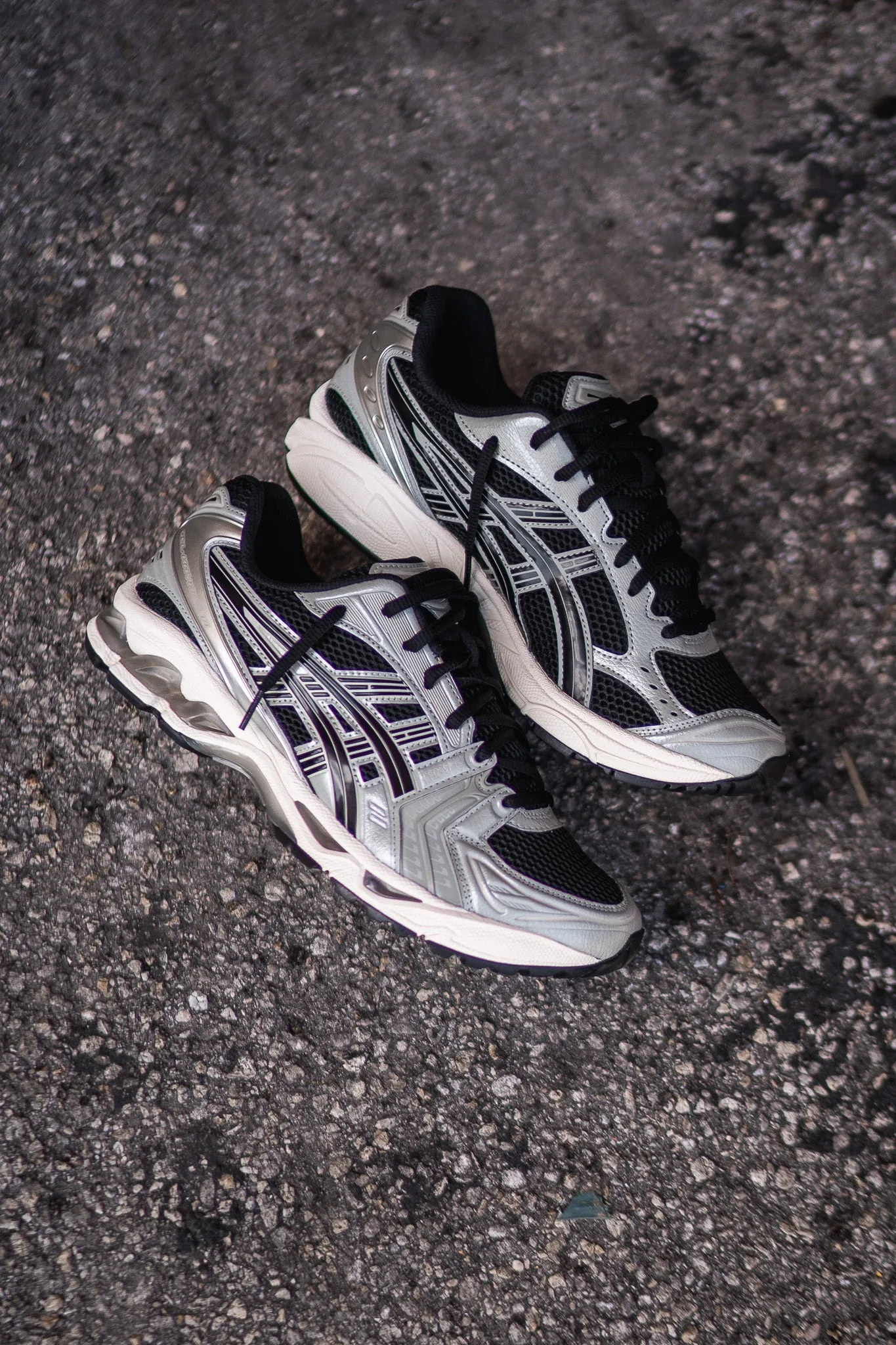 Mens Asics Gel-Kayano 14 (Black/Seal Grey)