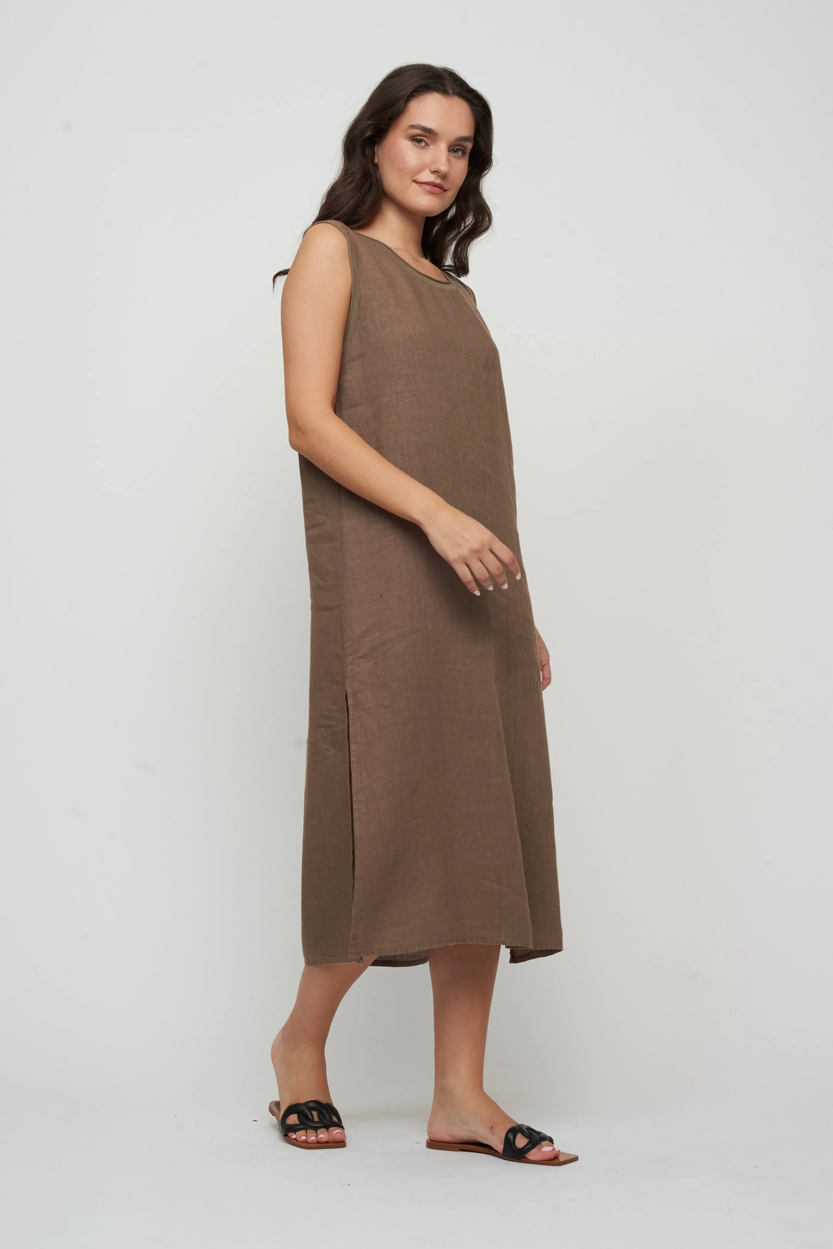 Pistache - Sleeveless Maxi Linen Dress - Taupe