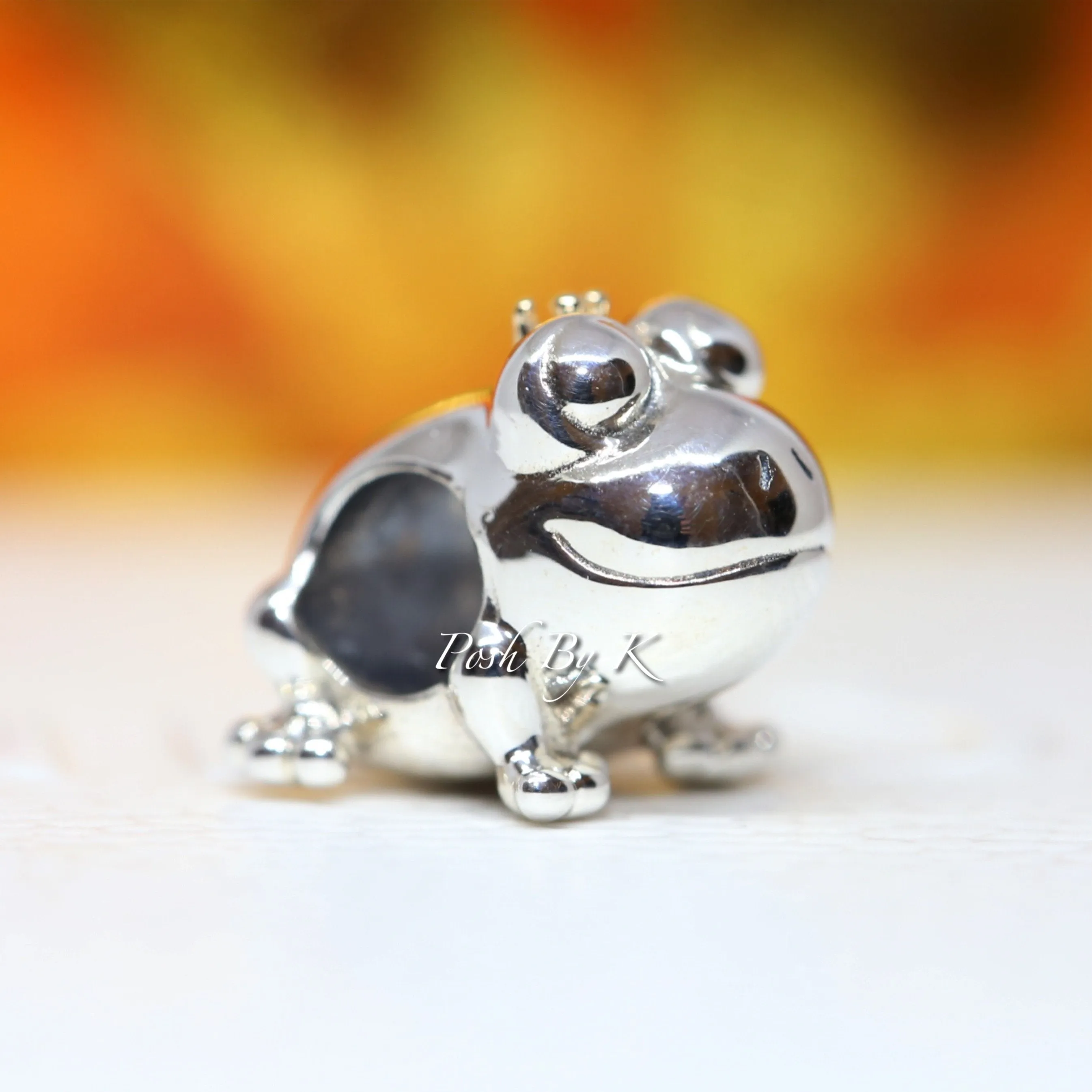 Two-tone Frog Prince Charm 799342C00