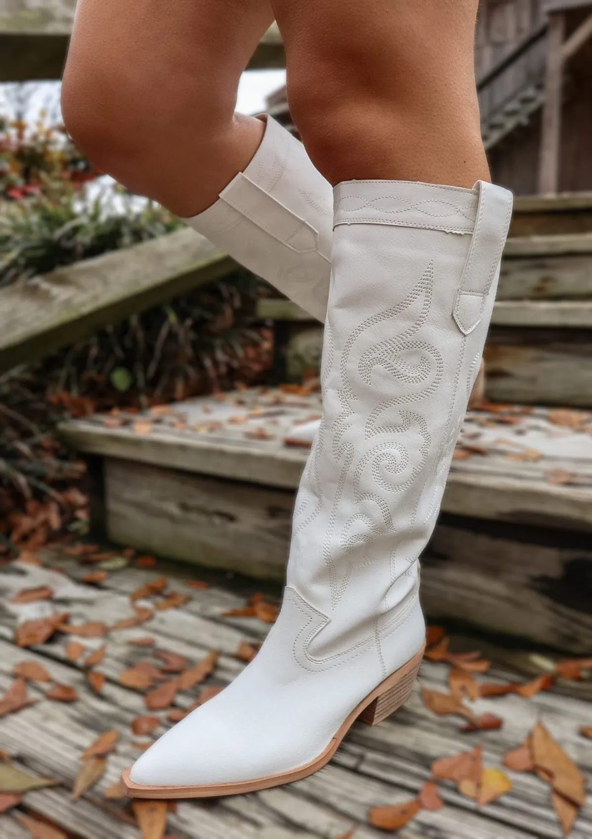 Zaire White Western Boots